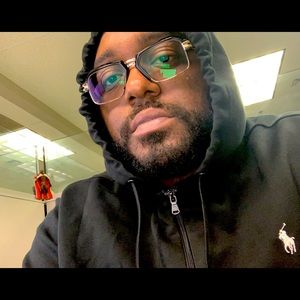 Meet your Posher, Gregory